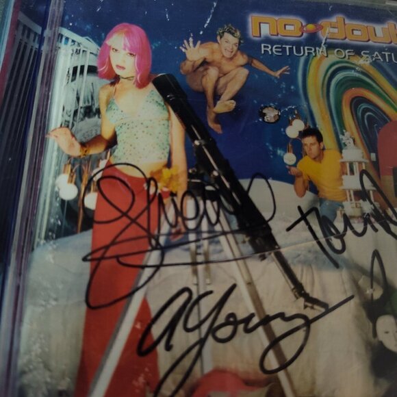 Rare! No Doubt Signed Autographed by All Members Return of Saturn Interscope CD - Picture 2 of 10